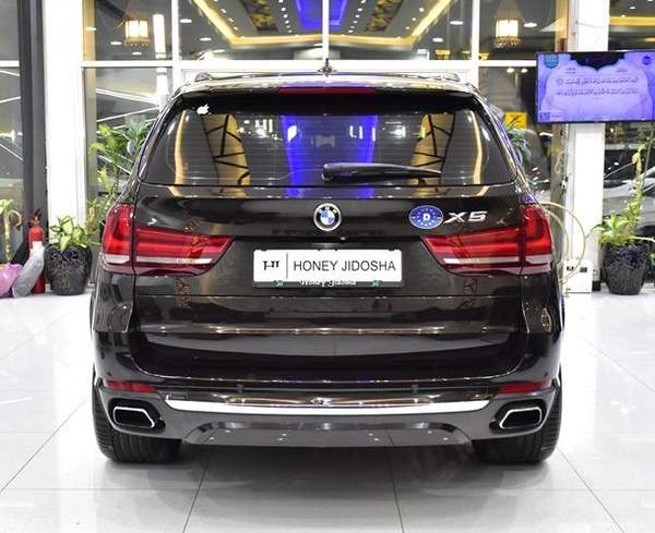 BMW X5 xDrive50i ( 2014 Model ) in Brown Color GCC Specs