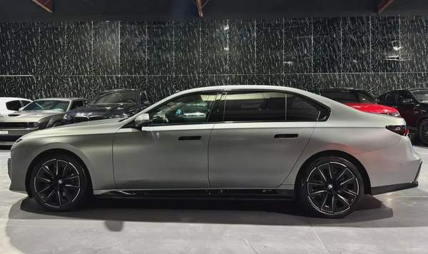 BMW i7 60 2022 European specs for 299,000.00 AED