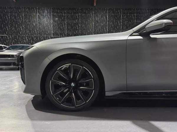 BMW i7 60 2022 European specs for 299,000.00 AED