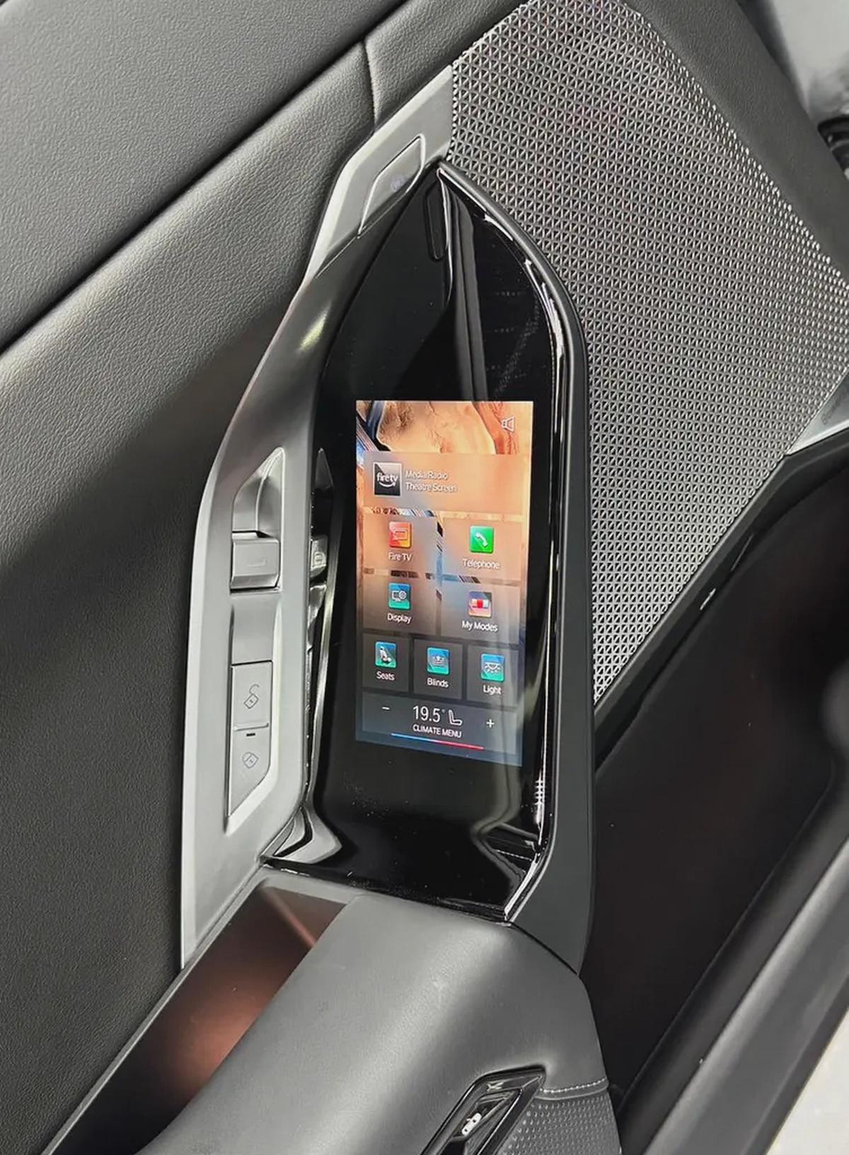 BMW i7 60 2022 European specs for 299,000.00 AED-17-17