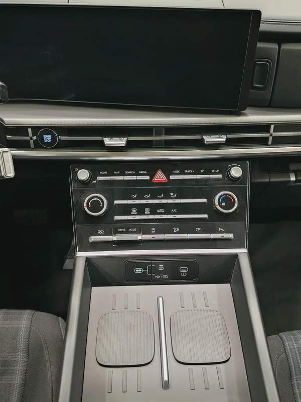 2024 Hyundai Santa Fe Calligraphy - Chinese Specs - Brand New