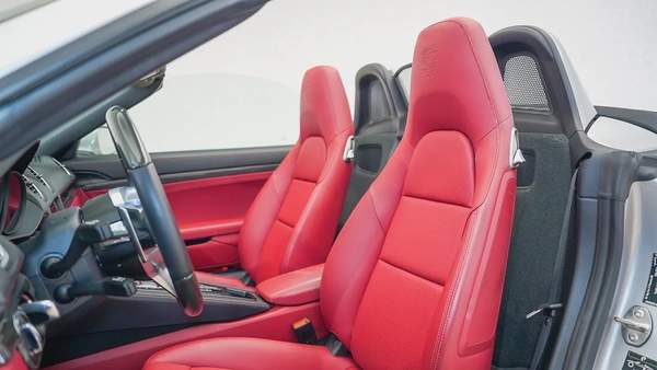 Special Offer | AED 4,719 PM | High Option, Porsche Warranty | 718 Boxster