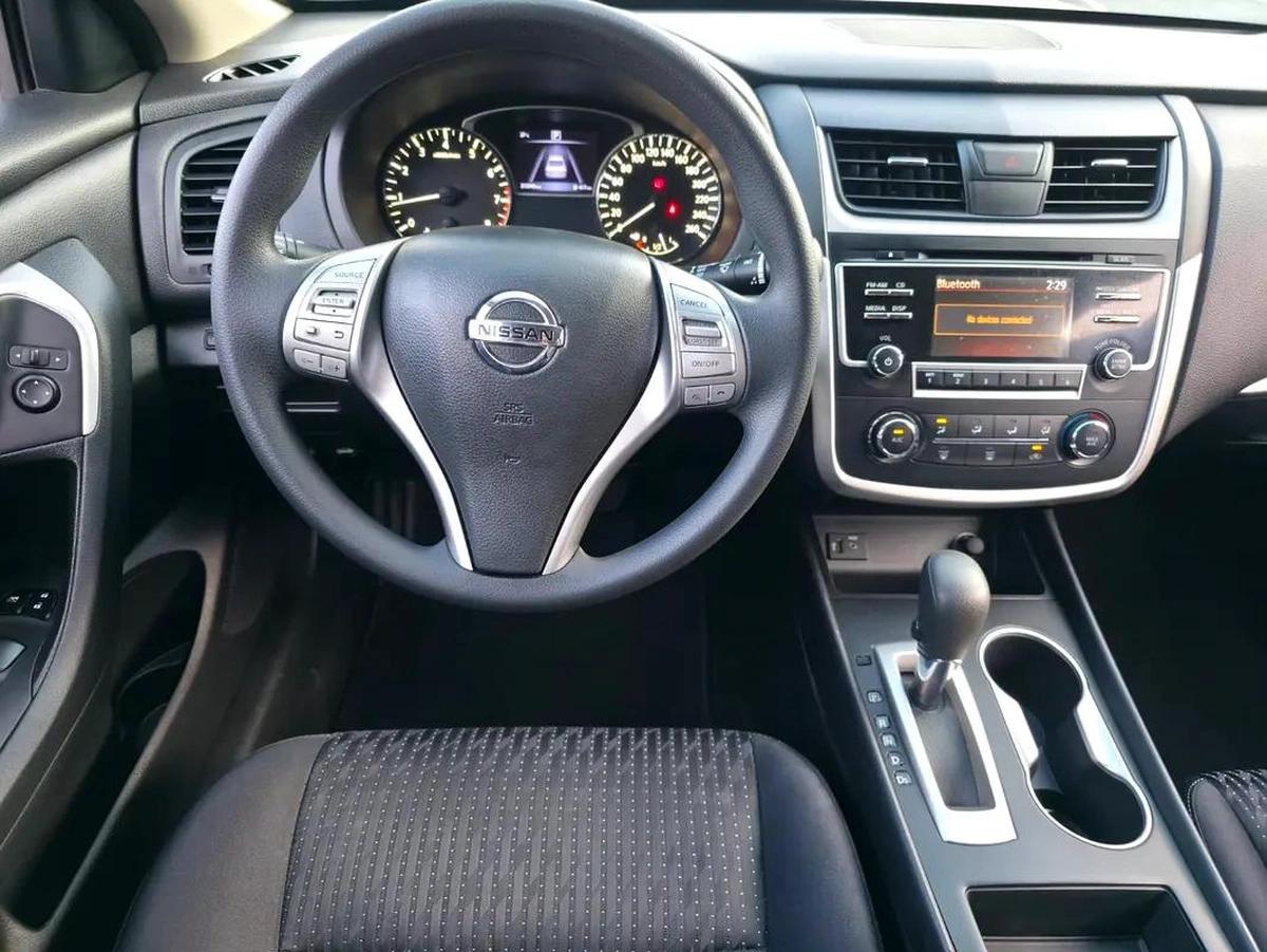 Nissan Altima SV 2017, V4 GCC Specs Very Well Maintained No Any Issue-13-13