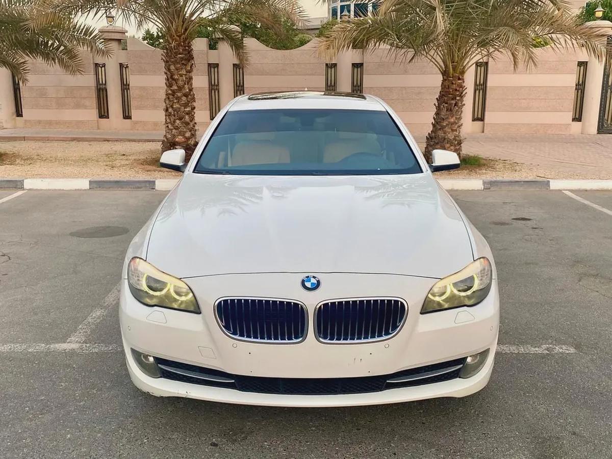 2013 BMW 530i ||FULL OPTION || 6 cylinder|| accident free|| original paint ||GCC SPECS-3-3