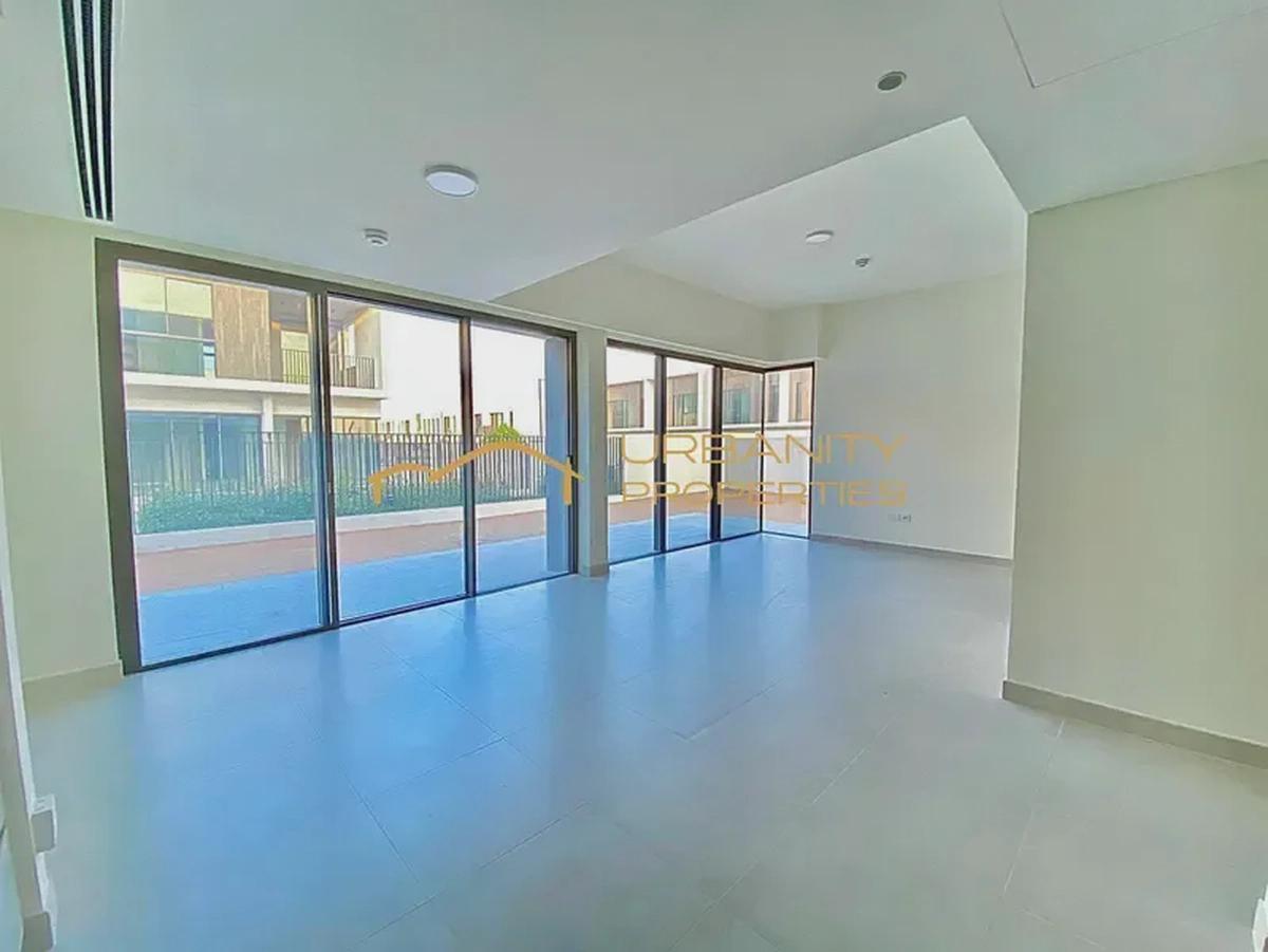 Elegant 4-Bedroom Corner Villa Orania| Prime Location | AED 200,000 Annual Rent-5-5