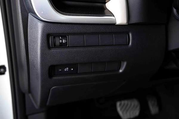 Nissan X-Trail S