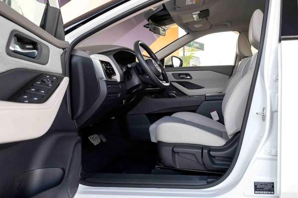 Nissan X-Trail S