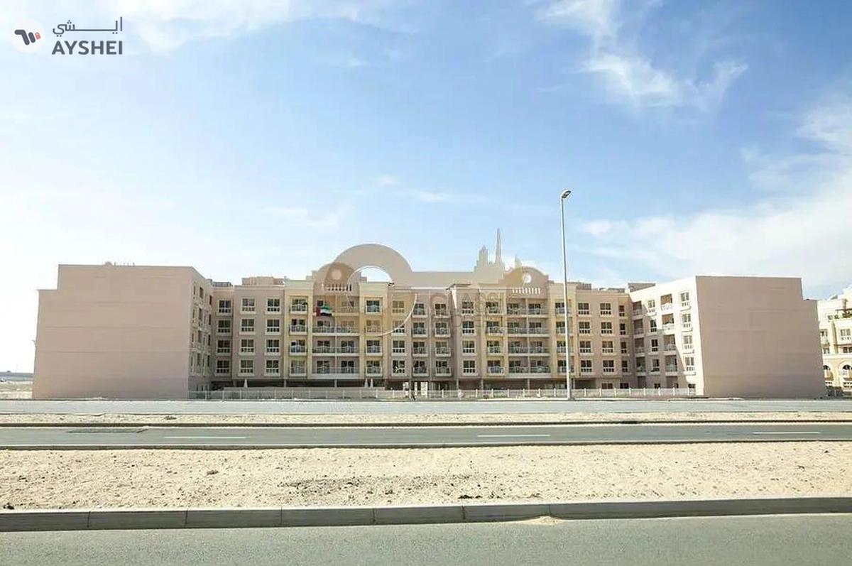 Large 1 Bedroom Apt | Vacant | Emirates Garden 1-11-11
