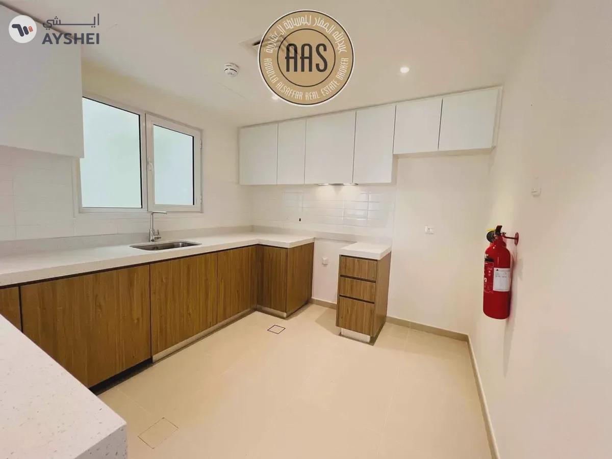 One Month Free Luxury 2-BHK With Park View Close to Metro-11-11