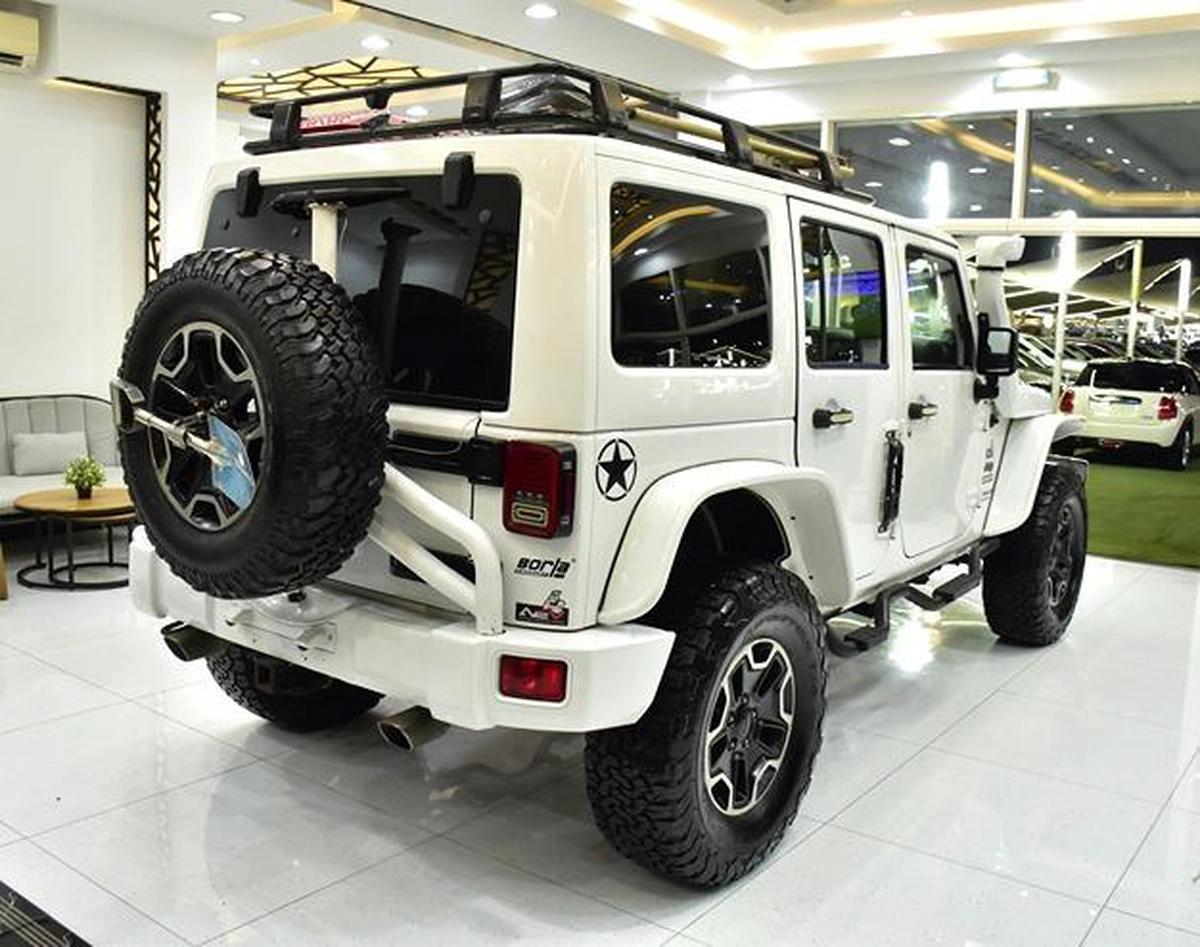 Jeep Wrangler Unlimited Sport ( 2014 Model ) in White Color GCC Specs-2-2