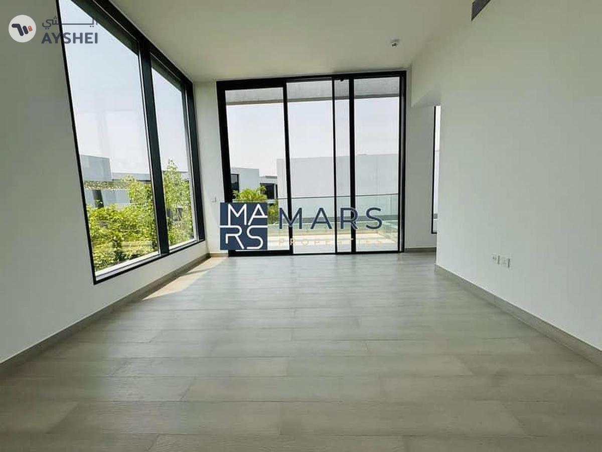 Modern Home with Beautiful Features – A Must-See!-6-6