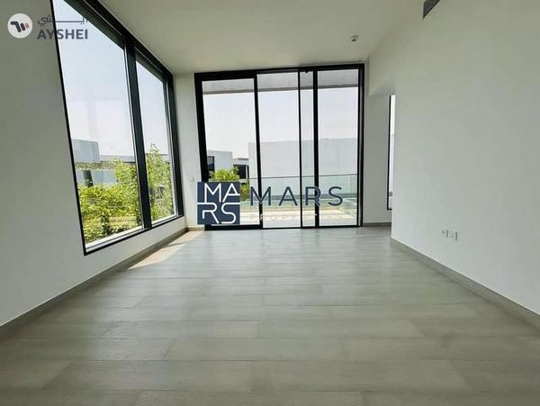 Modern Home with Beautiful Features – A Must-See!