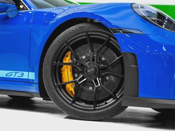 2026 BRAND NEW GT3-CERAMIC BRAKES-LIFT SYSTEM-CLUB SPORT PACKAGE-WEISSACH PACKAGE-PORSCHE WARRANTY