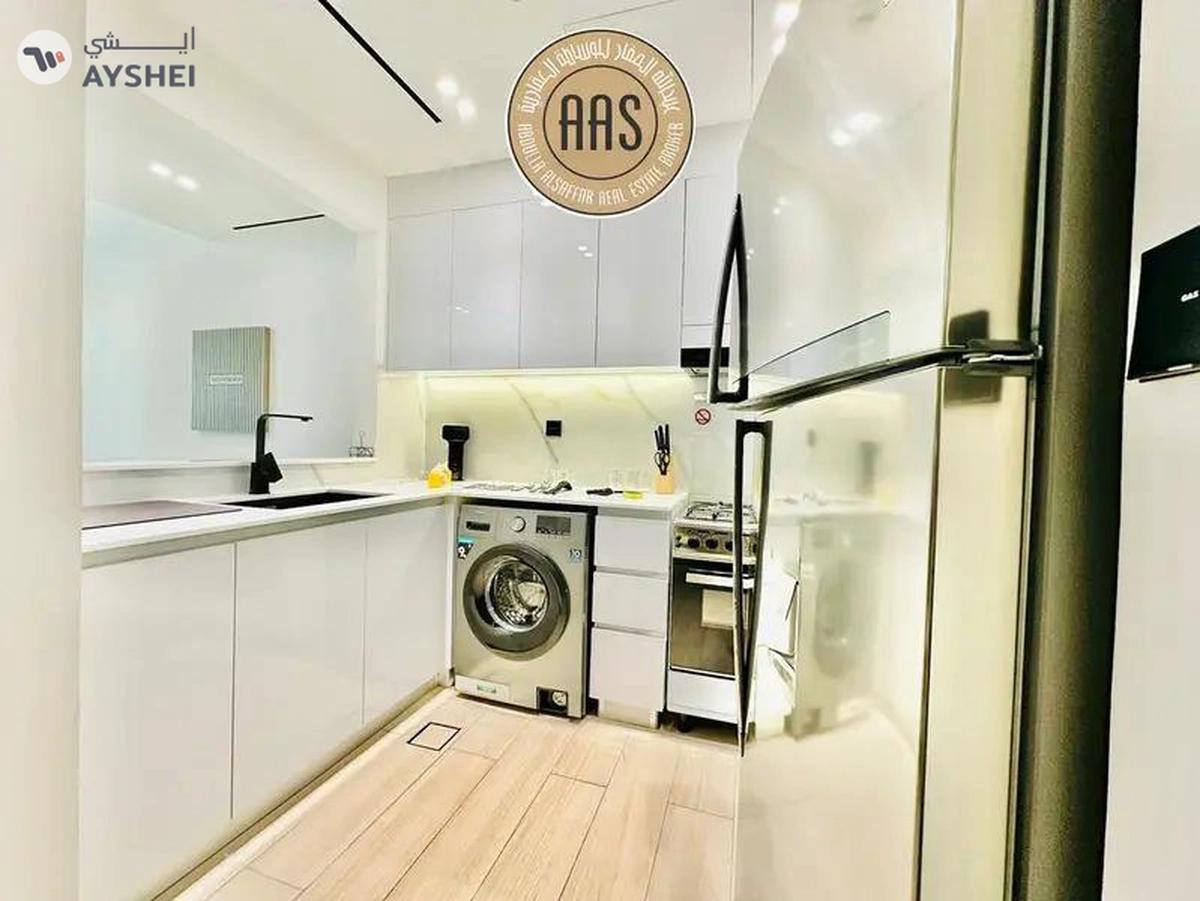 Fully furnished 1 bedroom •• nice view •• luxurious finish •• vacant-8-8