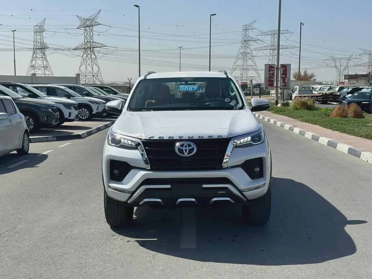 2026 Toyota Fortuner VXR - GCC Specs - Brand New!-0-0