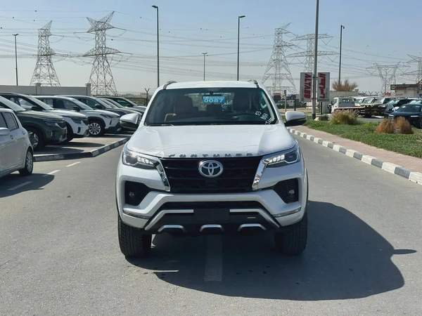 2026 Toyota Fortuner VXR - GCC Specs - Brand New!