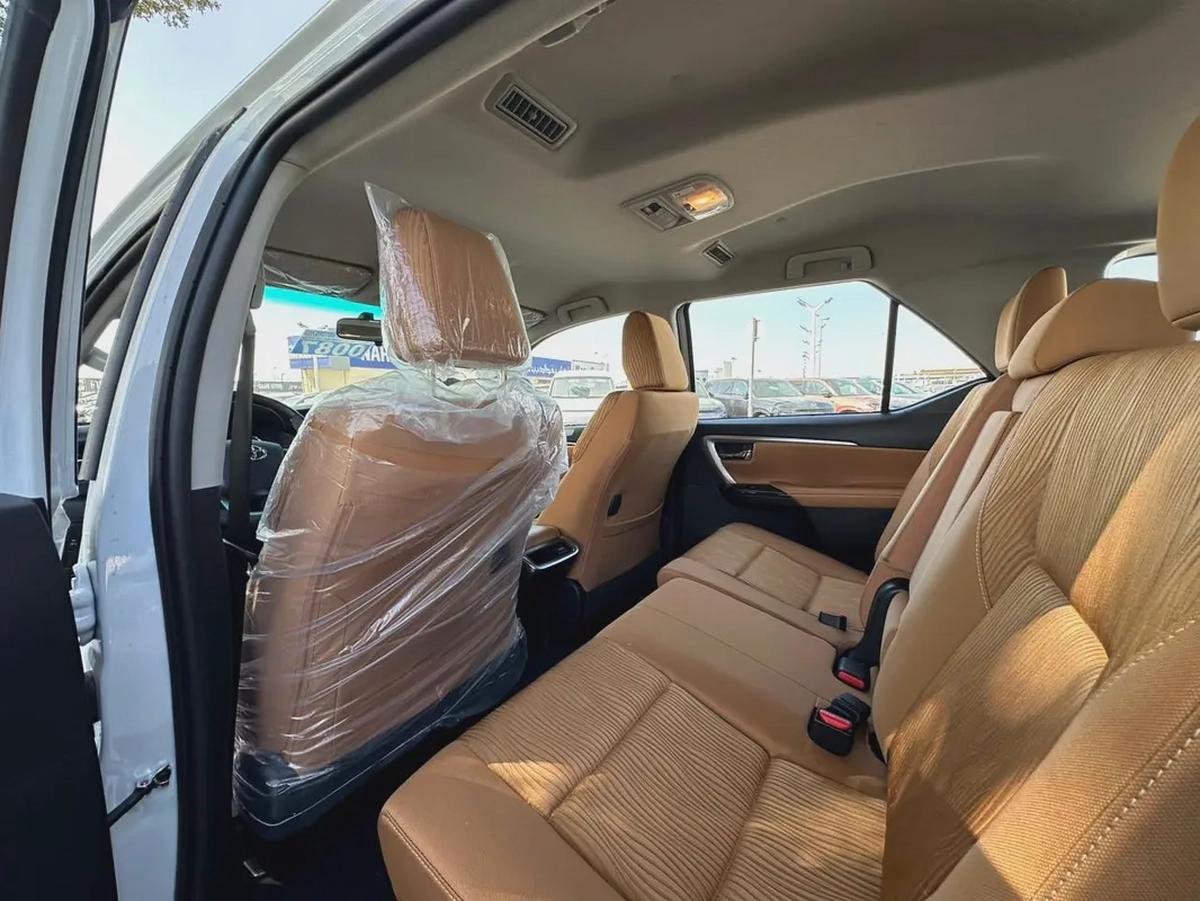 2026 Toyota Fortuner VXR - GCC Specs - Brand New!-5-5