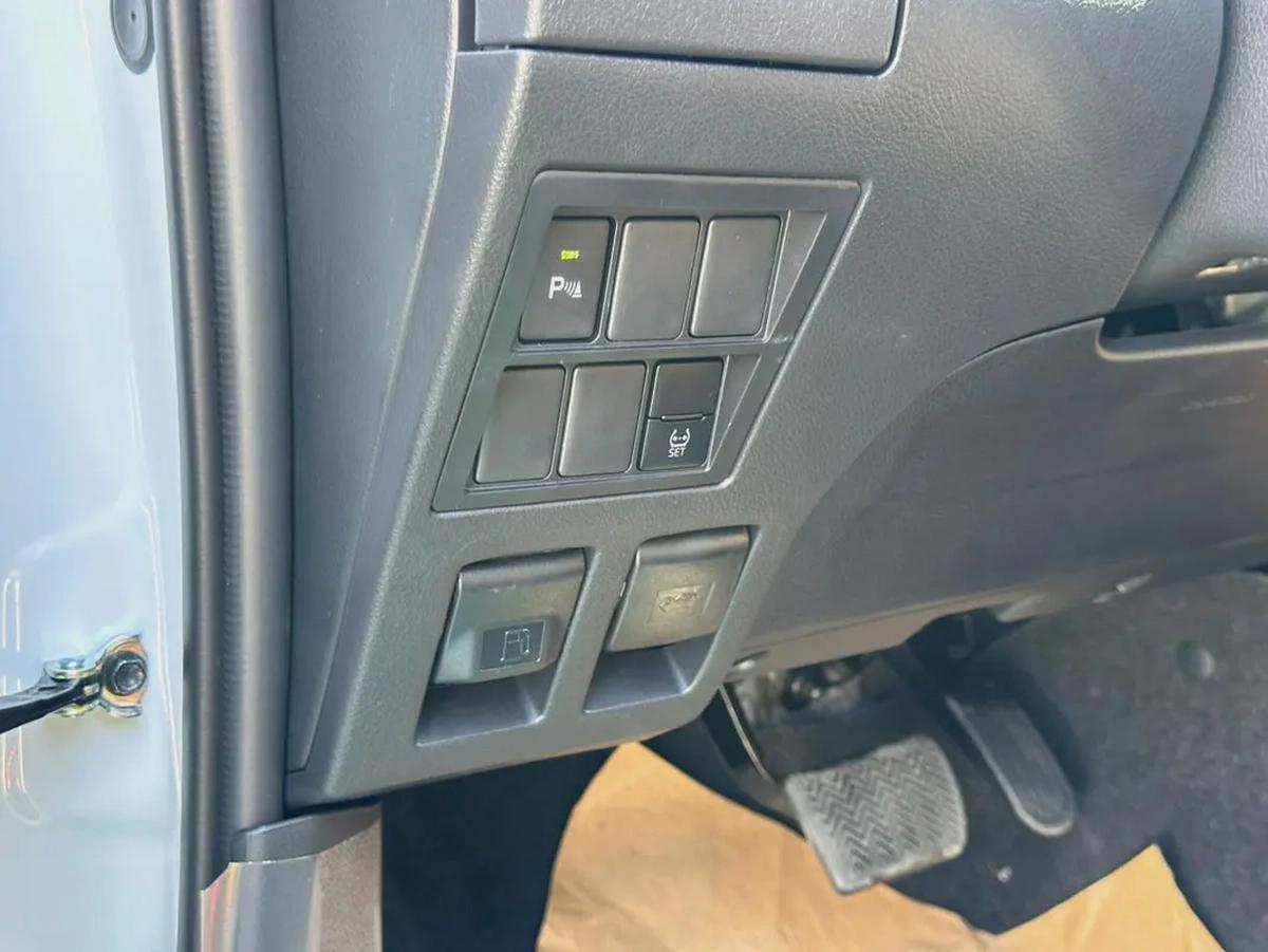 2026 Toyota Fortuner VXR - GCC Specs - Brand New!-13-13