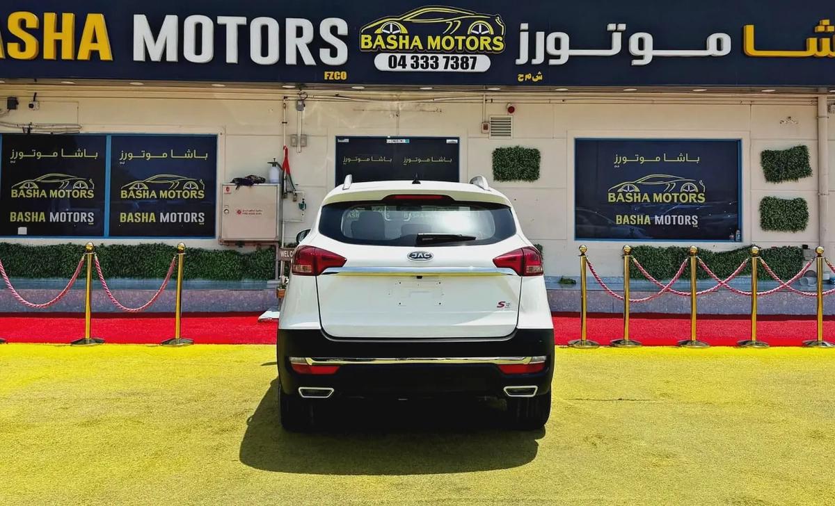 JAC JS4 2023 GCC Specs - Excellent Condition-6-6