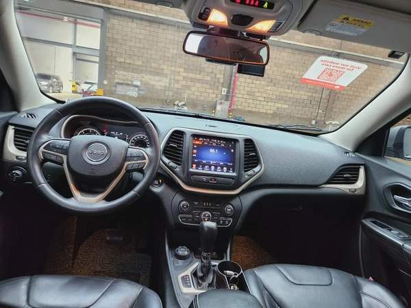 JEEP CHEROKEE (D) 2.0 LONGITUDE AWD