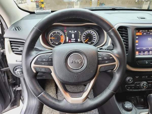 JEEP CHEROKEE (D) 2.0 LONGITUDE AWD