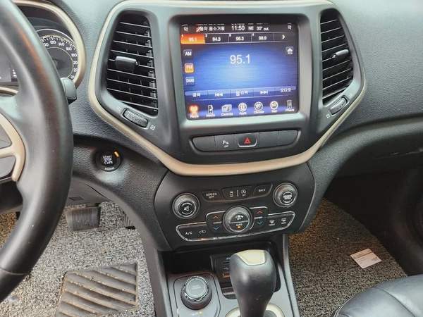 JEEP CHEROKEE (D) 2.0 LONGITUDE AWD