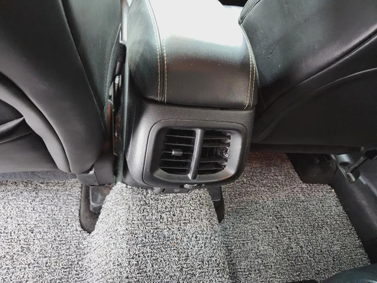 JEEP CHEROKEE (D) 2.0 LONGITUDE AWD-15-15