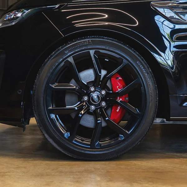 AED 4,407 pm • 0% Downpayment • Range Rover Sport SVR Carbon Edition • 1 Year Warranty