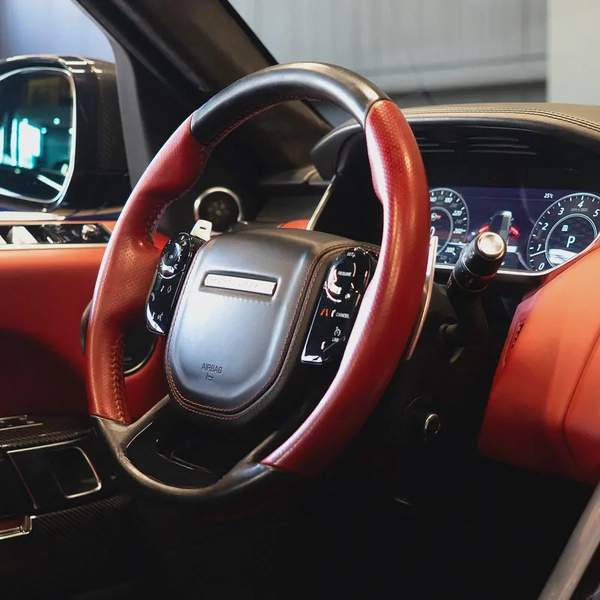 AED 4,407 pm • 0% Downpayment • Range Rover Sport SVR Carbon Edition • 1 Year Warranty