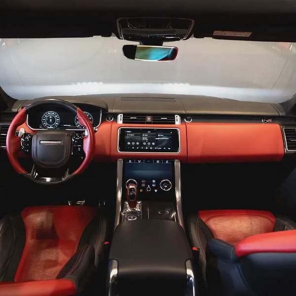 AED 4,407 pm • 0% Downpayment • Range Rover Sport SVR Carbon Edition • 1 Year Warranty