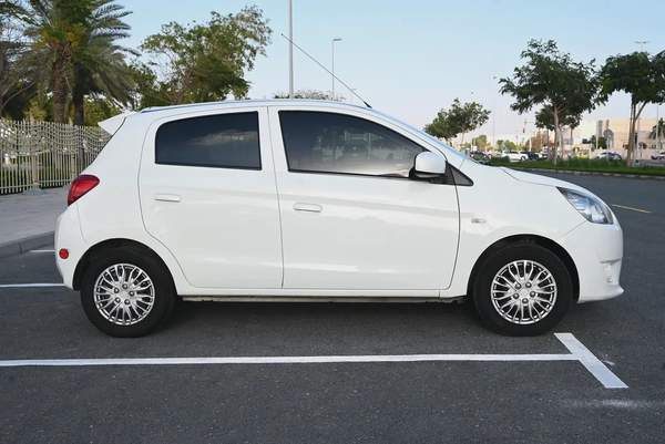 BEST OFFER - GCC - MITSUBISHI MIRAGE GLX 2014 - LOW MILEAGE
