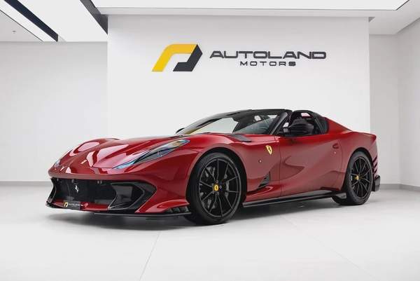 2024 FERRARI 812 COMPETIZIONE APERTA