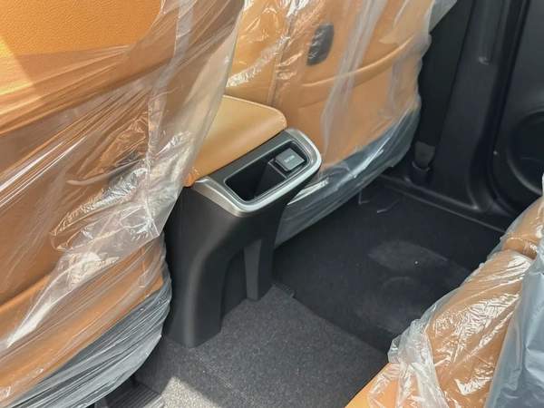 2025 TOYOTA FORTUNER 4.0 V BLACK | BEIGE