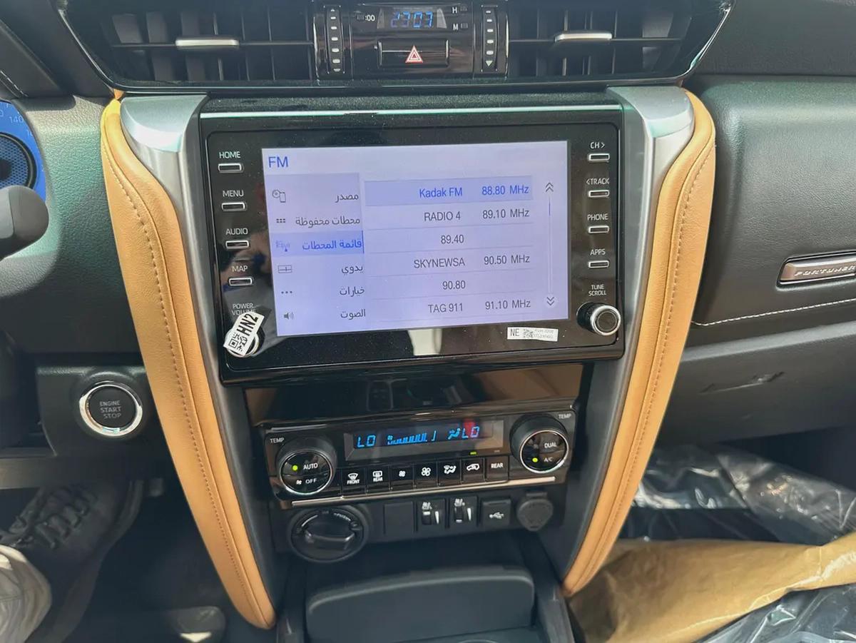 2025 TOYOTA FORTUNER 4.0 V BLACK | BEIGE-14-14