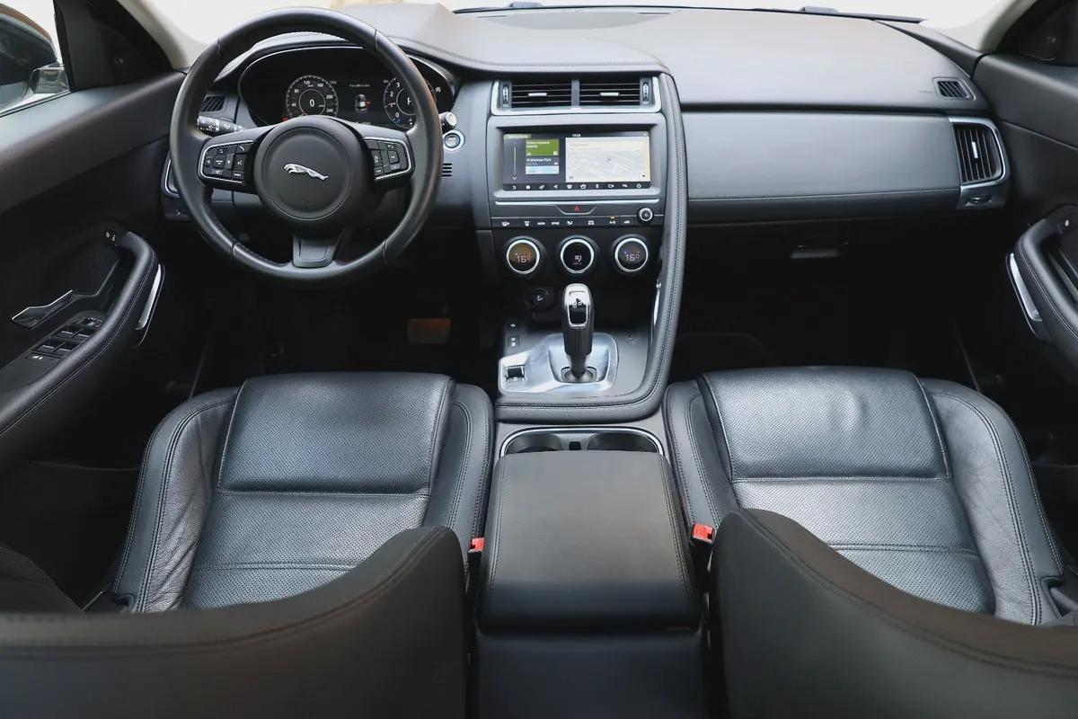 JAGUAR E-PACE P200 AWD ( S PLUS ) - GCC SPECS - ACCIDENT FREE - UNDER WARRANTY --15-15