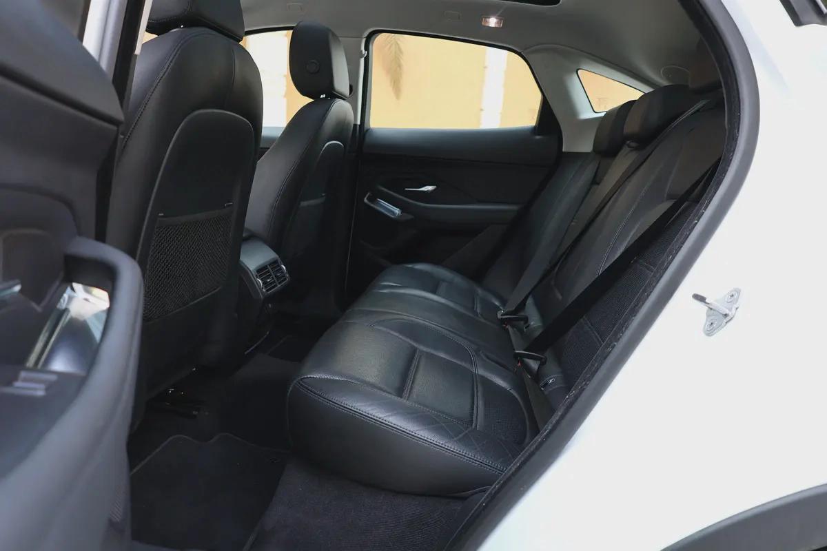 JAGUAR E-PACE P200 AWD ( S PLUS ) - GCC SPECS - ACCIDENT FREE - UNDER WARRANTY --18-18