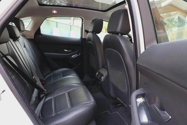 JAGUAR E-PACE P200 AWD ( S PLUS ) - GCC SPECS - ACCIDENT FREE - UNDER WARRANTY -