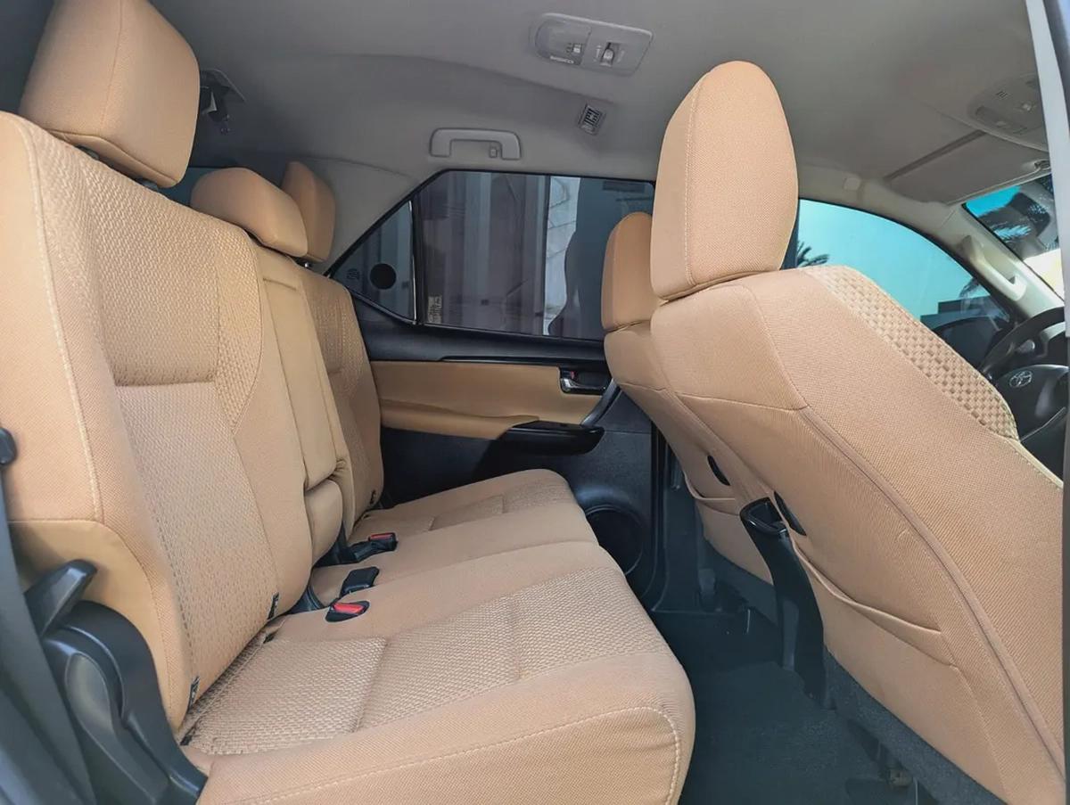 TOYOTA FORTUNER 2021 4X4 GCC V4 2.7L IN EXCELLENT CONDITION-4-4