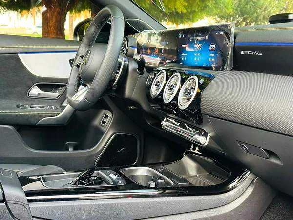 Mercedes Benz CLA 45s AMG FREE ACCIDENT UNDER WARRANTY VERY GOOD CONDITION