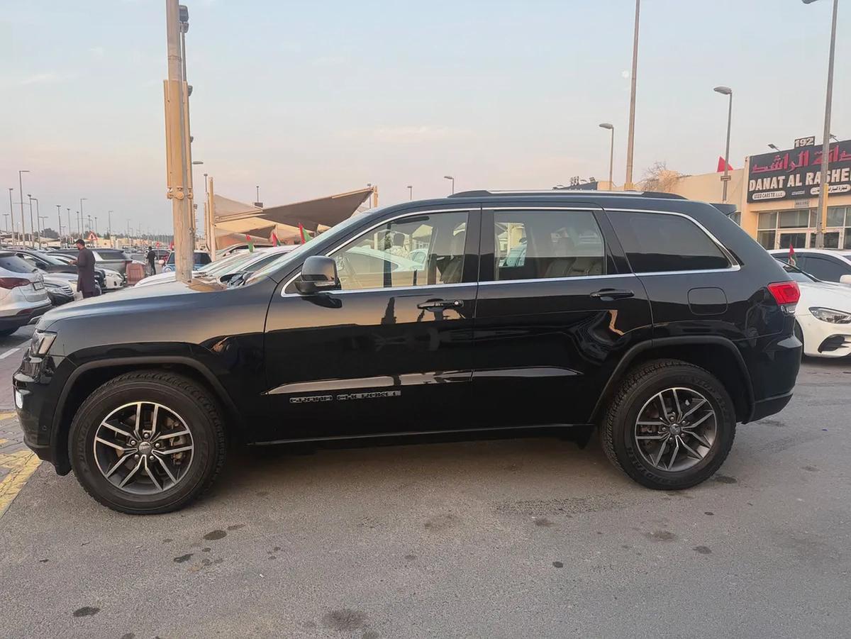 Jeep grand cherokee GCC full automatic excellent condition-7-7
