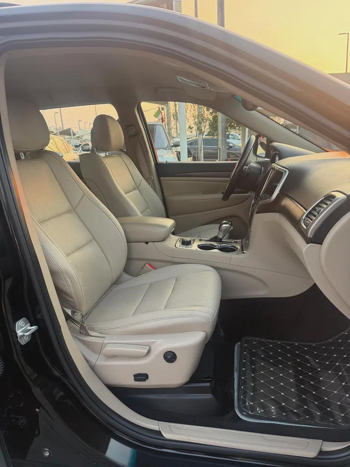 Jeep grand cherokee GCC full automatic excellent condition-11-11