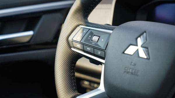 Mitsubishi Outlander Mitsubishi Outlander 2026 – High Line (G06) 2.5L – SUV – GCC Specs – Export Ready