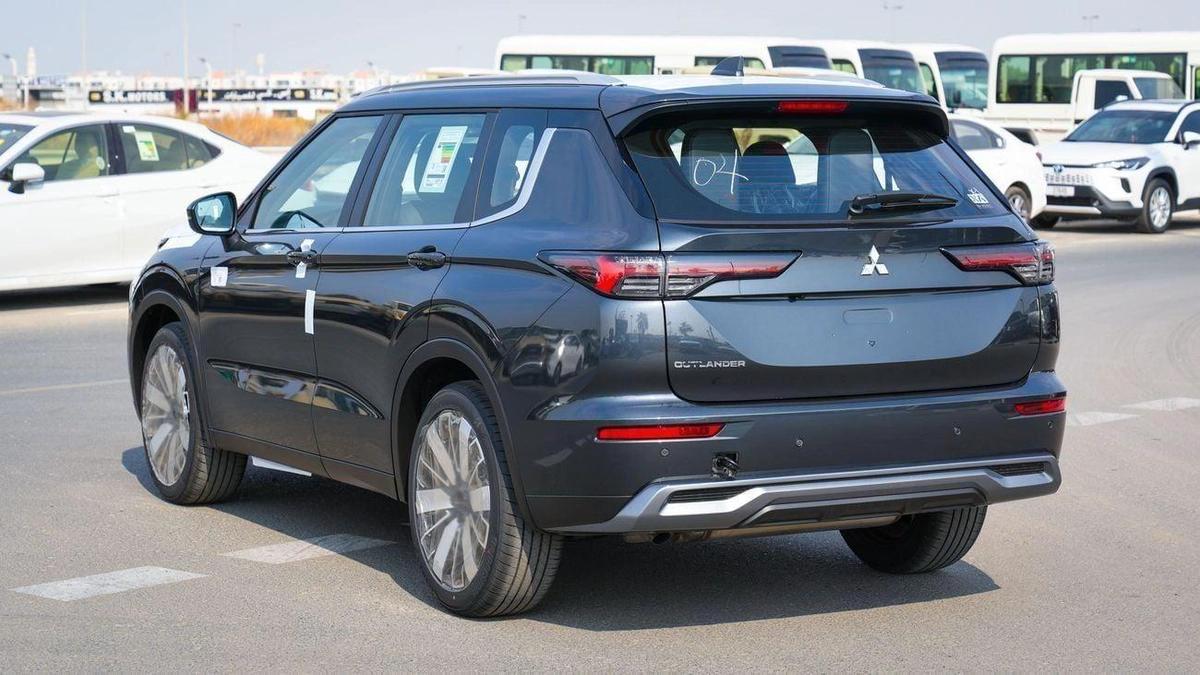 Mitsubishi Outlander Mitsubishi Outlander 2026 – High Line (G06) 2.5L – SUV – GCC Specs – Export Ready-23-23