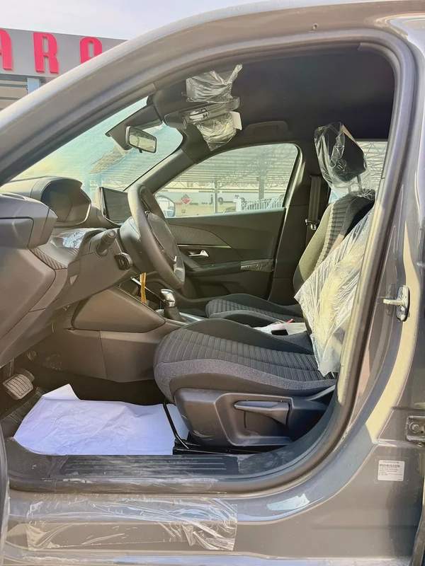 Peugeot 2008 1.2L Turbo GCC 2025 Brand New