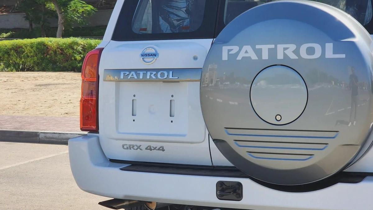 2024 Nissan Patrol GRX (White)-15-15