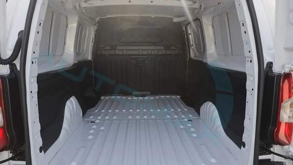 ( Only For Export ) 2026 CITROËN BERLINGO VAN L2 1.6T GCC BRAND NEW