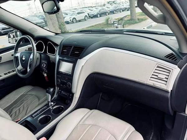 CHEVROLET TRAVERSE | 2009 | FULL OPTION | CLEAN CAR FRESH JAPAN IMPORT