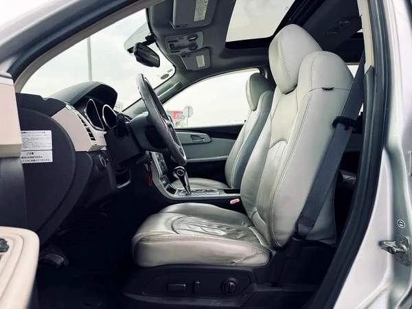 CHEVROLET TRAVERSE | 2009 | FULL OPTION | CLEAN CAR FRESH JAPAN IMPORT