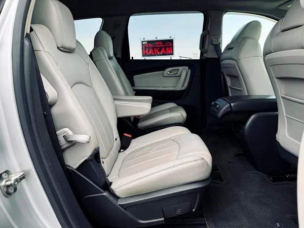 CHEVROLET TRAVERSE | 2009 | FULL OPTION | CLEAN CAR FRESH JAPAN IMPORT