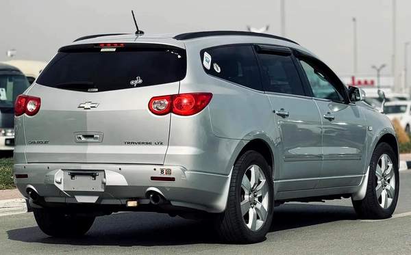 CHEVROLET TRAVERSE | 2009 | FULL OPTION | CLEAN CAR FRESH JAPAN IMPORT